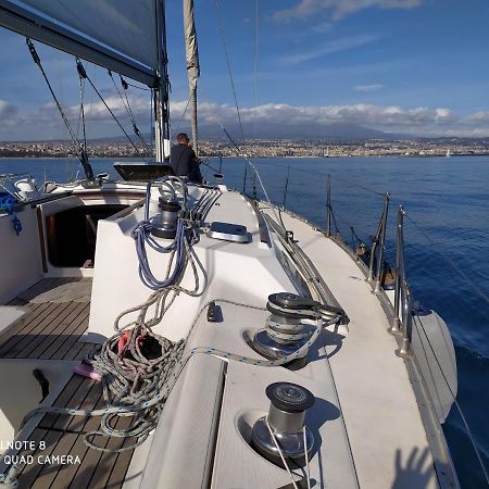 House Boat Hotel Catania Bagian luar foto